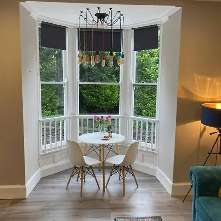 Apartment Biskey Howe Flat - Free Off-site Health Club Access With Pool, Sauna, Steam & Gym