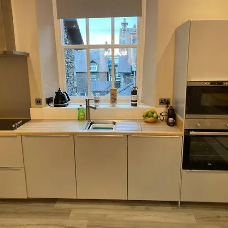 Biskey Howe Flat - Free Off-site Health Club Access With Pool, Sauna, Steam & Gym *