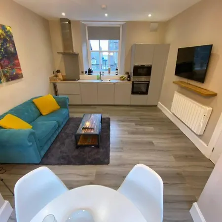 Apartment Biskey Howe Flat - Free Off-site Health Club Access With Pool, Sauna, Steam & Gym