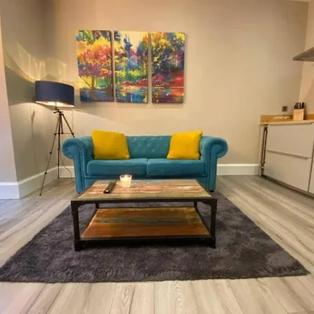 Biskey Howe Flat - Free Off-site Health Club Access With Pool, Sauna, Steam & Gym